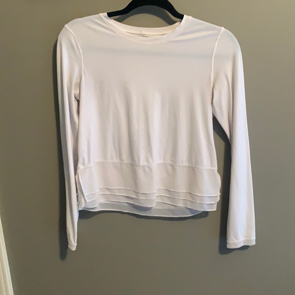 White Lulu lemon lightweight workout shirt